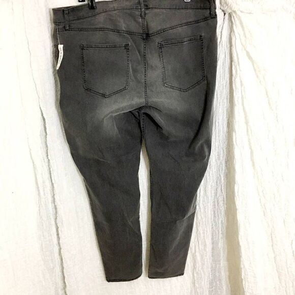 Old Navy NWT Gray Super Skinny Jeans Size XXL - Picture 2 of 8